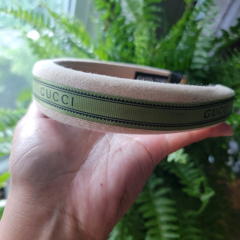 Gucci Green Ribbon